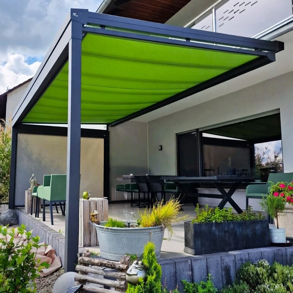 Aluminium-Pergola Anthrazit mit grüner Markise als Sonnenschutz