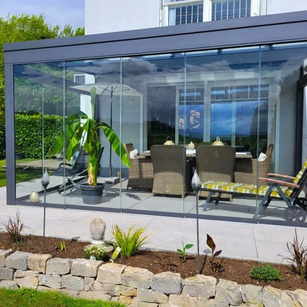 Kaltwintergarten Glasschiebewände Aluminium in Langenfeld