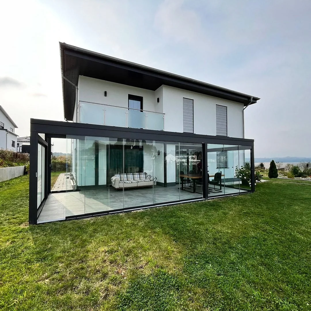 Luxus-Kaltwintergarten mit Panorama-Glas in Hilden